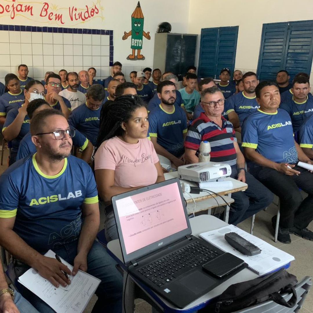 Alunos finalizam o módulo IV do curso de Instalação de Placas Solares